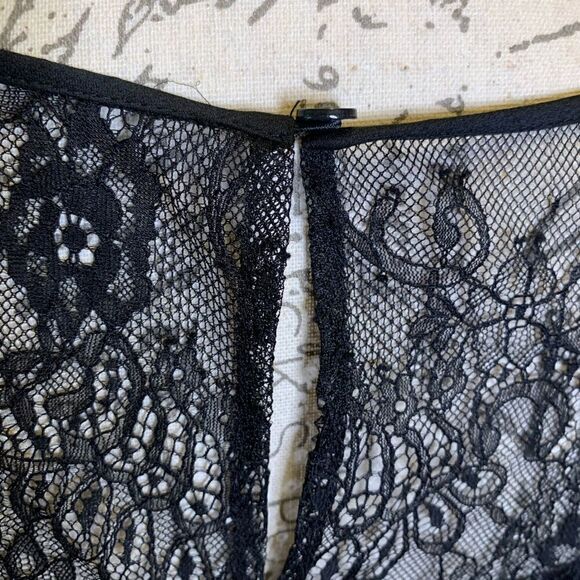 Ann Taylor blouse  - Picture 6 of 10